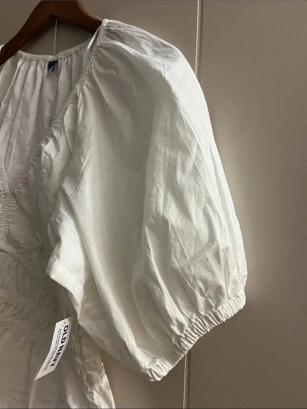 Old Navy White Puff Sleeve Peplum Blouse